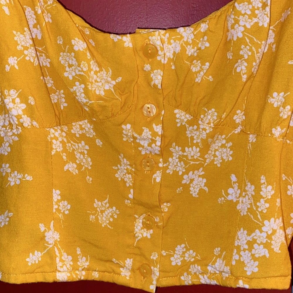 Forever 21 White and Yellow Floral Crop Top - Picture 2 of 5